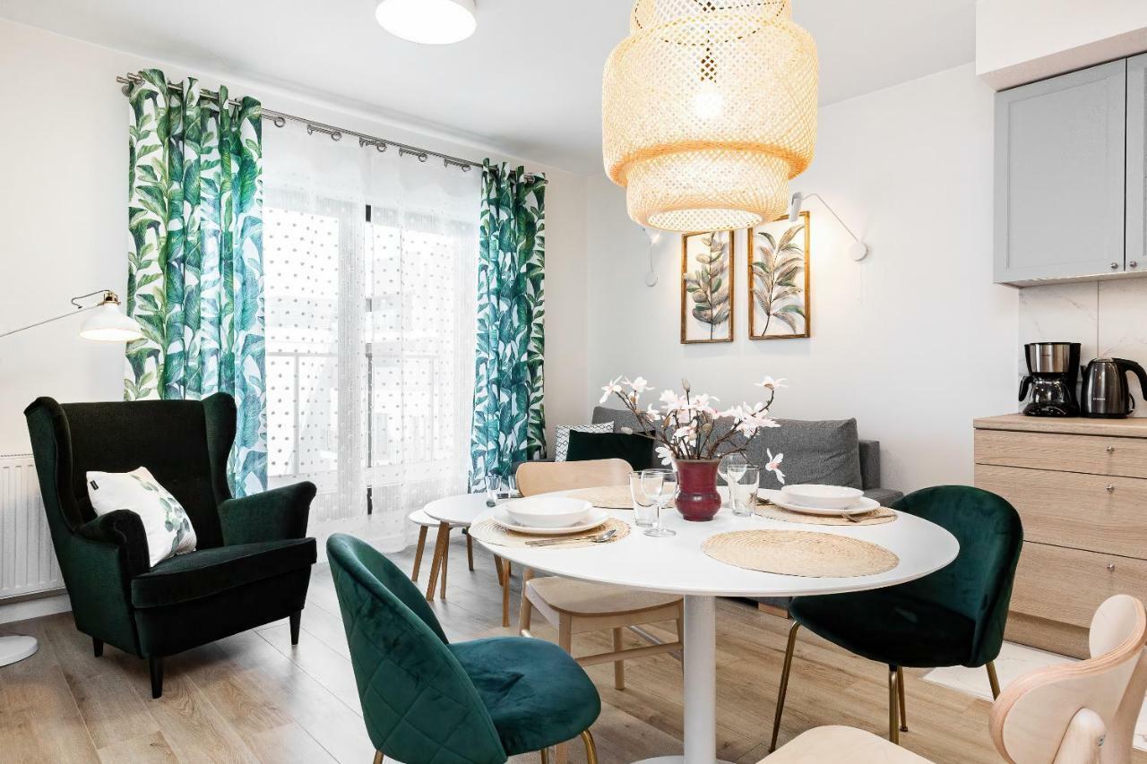 Apartment Walonska With Free Parking Wroclaw By Noclegi Renters Exterior photo