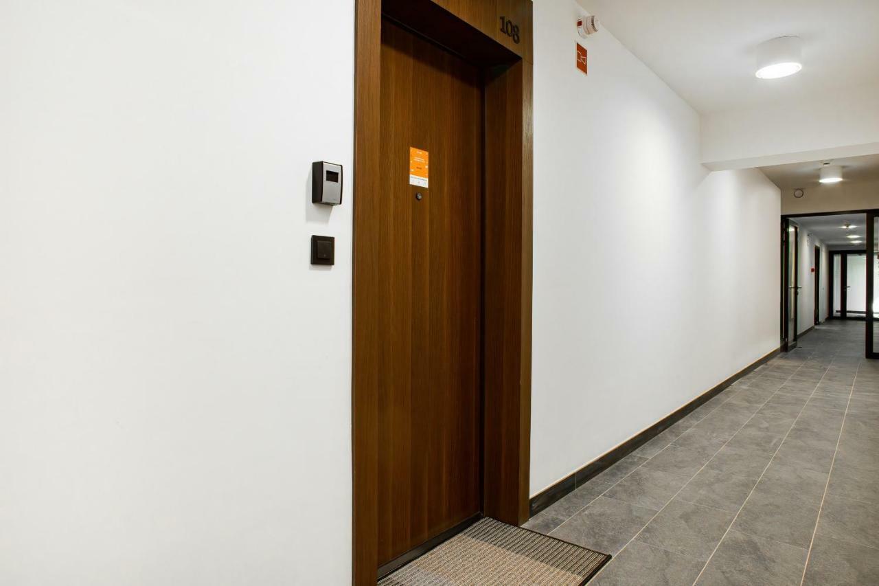 Apartment Walonska With Free Parking Wroclaw By Noclegi Renters Exterior photo